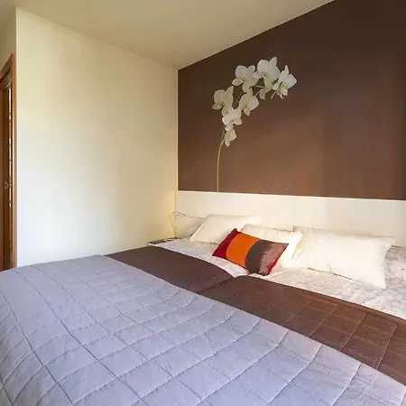 Tossa De Mar, Aire Parking Apartment