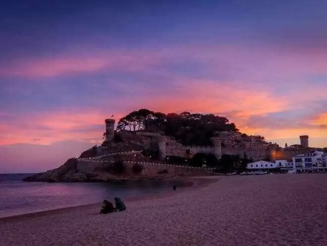Josep Folch - Centro, Parking Y A/C Tossa Tossa de Mar