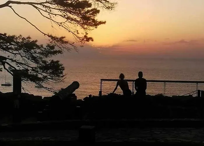 Josep Folch - Centro, Parking Y A/C Tossa *